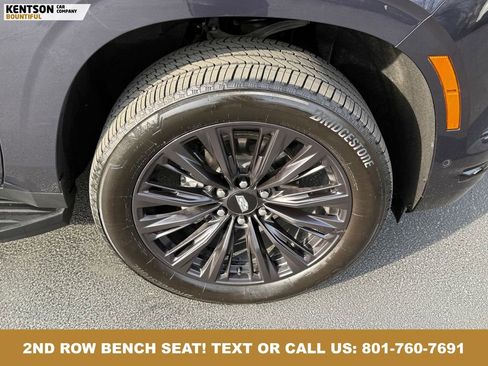 Used 2025 Cadillac Escalade ESV Sport w/ LPO, ONYX Package AWD/4WD image 15