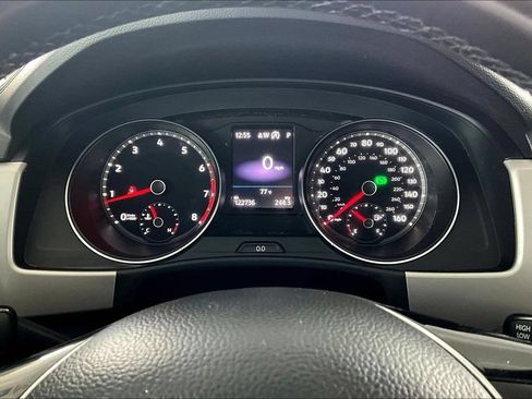 Used 2019 Volkswagen Atlas SE FWD image 12