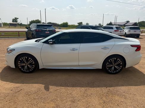 Used 2017 Nissan Maxima 3.5 SV w/ Dynamic Package FWD image 7