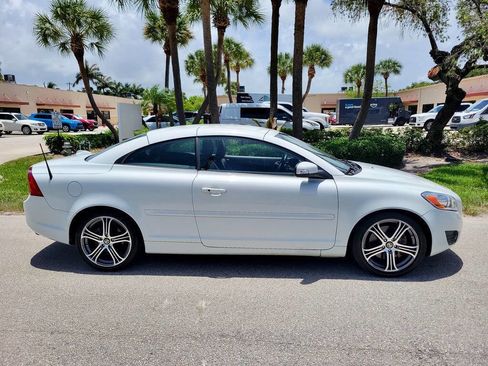 Used 2012 Volvo C70 T5 image 7