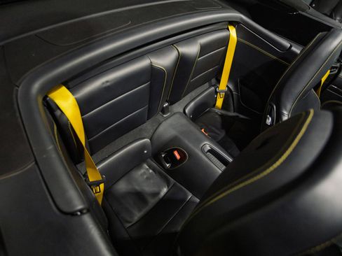 Used 2015 Porsche 911 Turbo S image 21