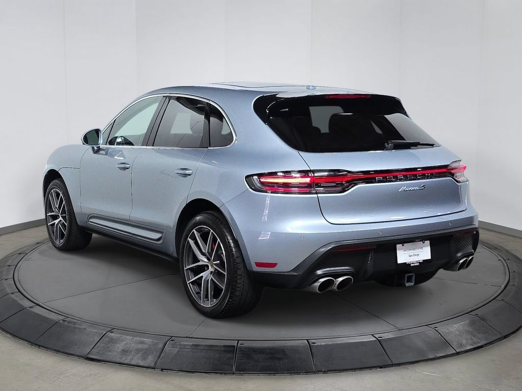 Used 2023 Porsche Macan S AWD/4WD image 3