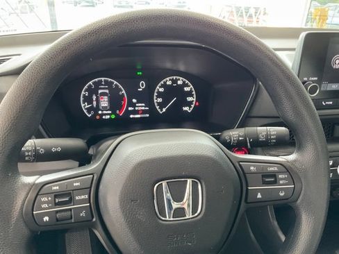 Certified 2025 Honda CR-V EX image 8