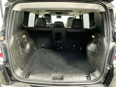Used 2017 Jeep Renegade Limited image 32