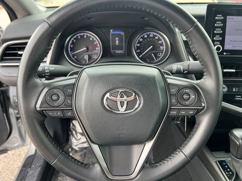Used 2024 Toyota Camry SE FWD image 19