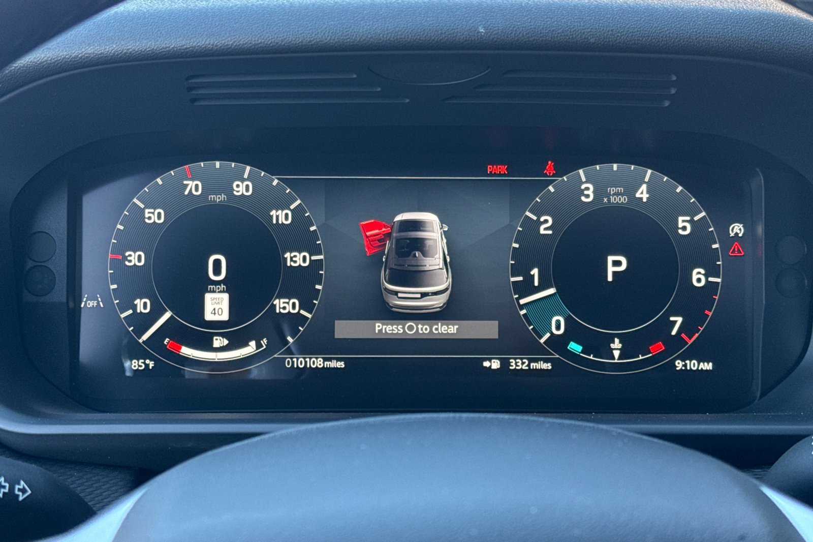 Certified 2025 Land Rover Discovery Dynamic SE AWD/4WD image 30