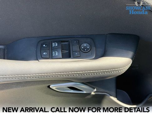 Used 2022 Dodge Challenger GT w/ Driver Convenience Group image 10