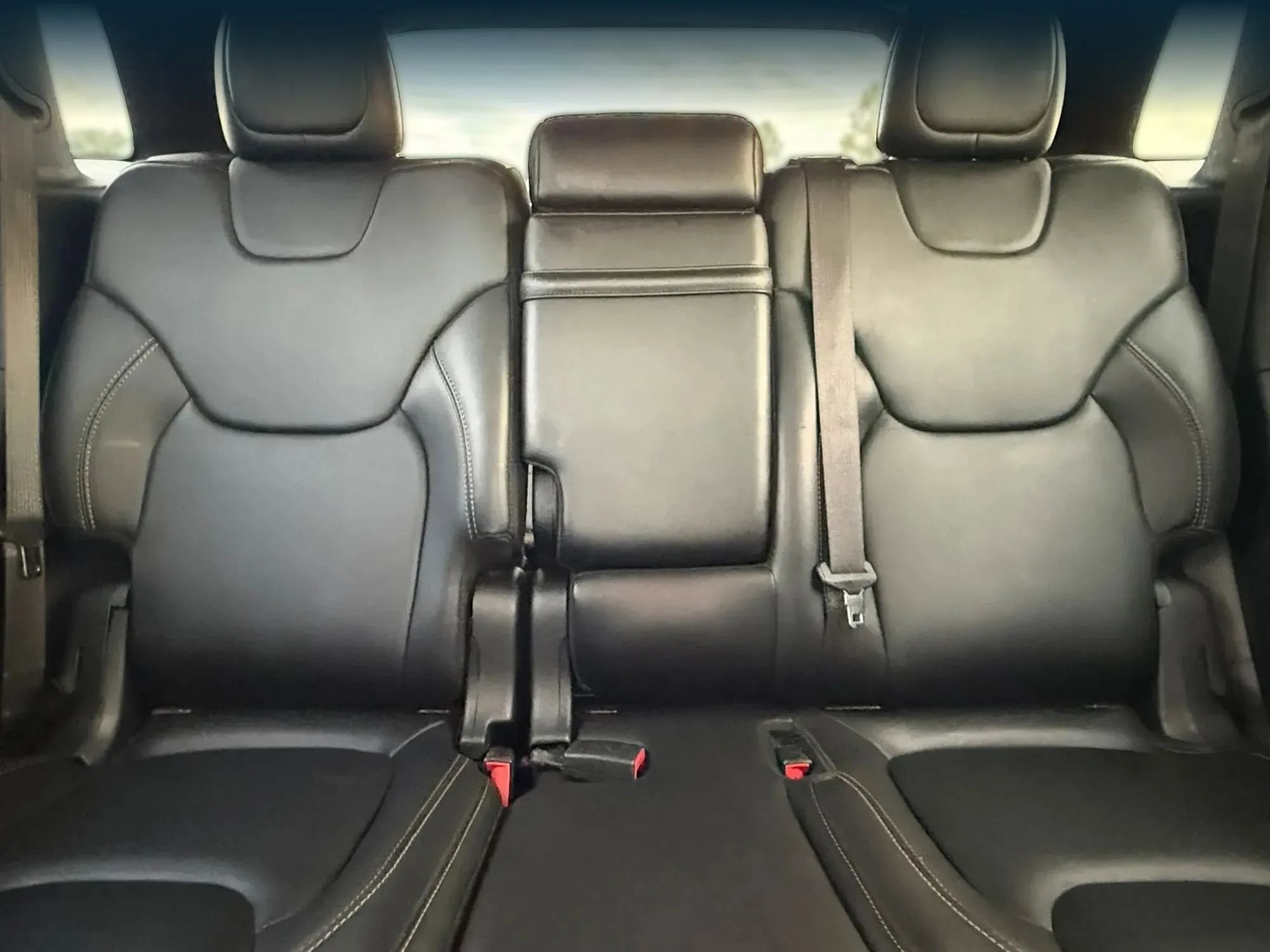 Used 2017 Jeep Cherokee Limited FWD image 22