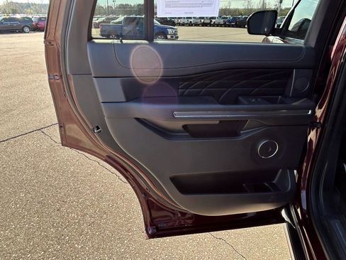 Used 2020 Ford Expedition Platinum AWD/4WD image 15