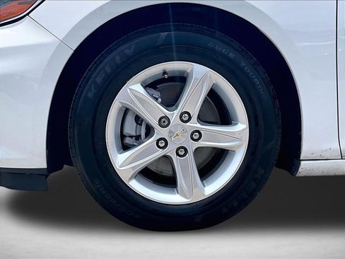 Used 2022 Chevrolet Malibu LS FWD image 10
