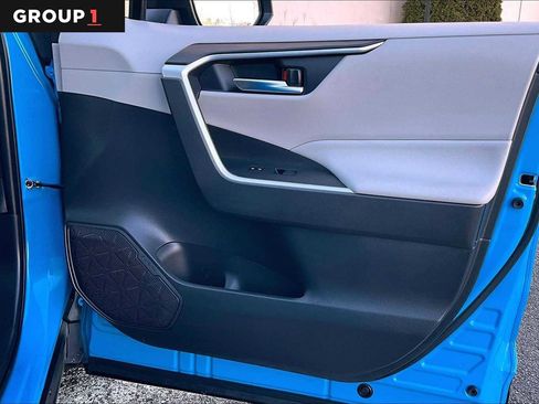 Used 2021 Toyota RAV4 XLE image 22