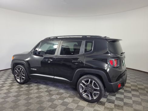 Used 2020 Jeep Renegade Latitude FWD image 3