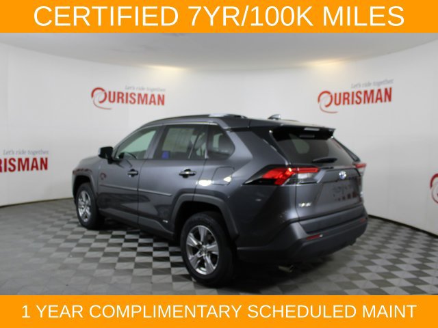 Used 2024 Toyota RAV4 LE AWD/4WD image 4