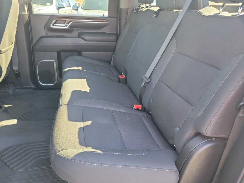 Used 2024 Chevrolet Silverado 2500 LT AWD/4WD image 18