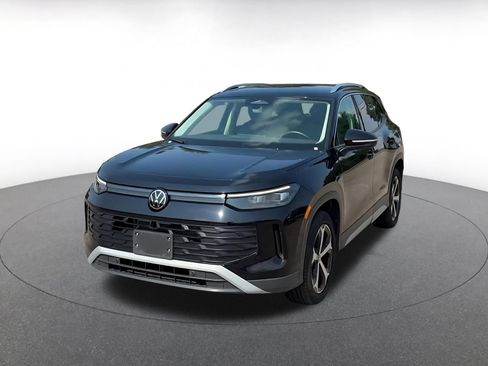 Used 2026 Volkswagen Tiguan SE AWD/4WD image 5
