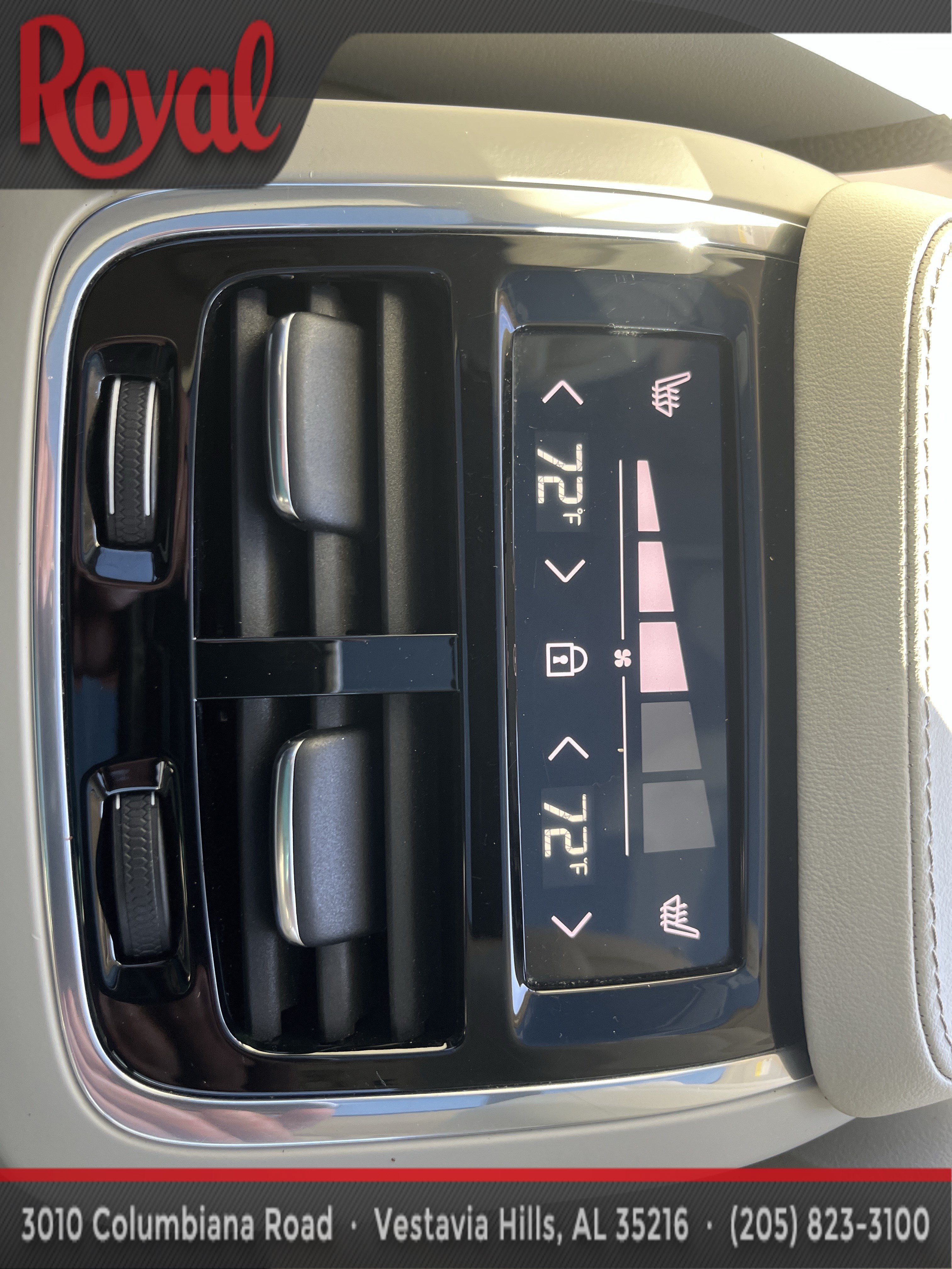Certified 2024 Volvo XC90 B5 Core w/ Protection Package Premier AWD/4WD image 12