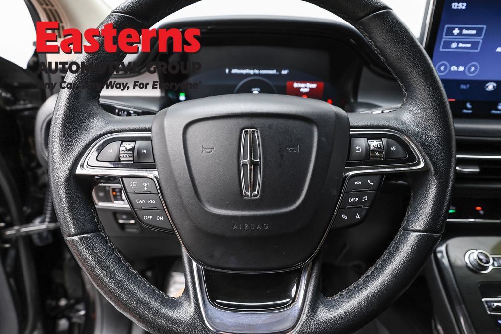 Used 2022 Lincoln Nautilus FWD image 10