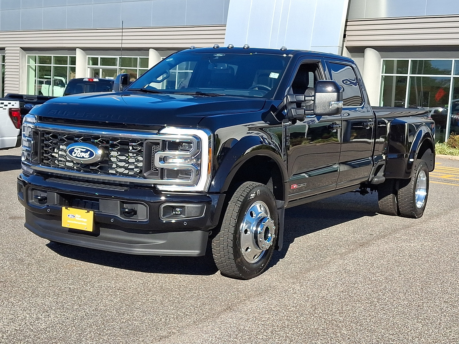 Certified 2027 Ford F450 Platinum AWD/4WD image 4