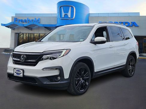 Certified 2022 Honda Pilot Special Edition image 3