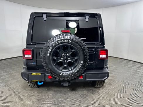 Used 2023 Jeep Wrangler Unlimited w/ Sun & Screen Package image 4