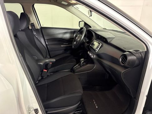 Used 2024 Nissan Kicks S FWD image 14