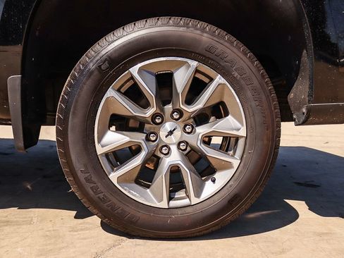 Used 2021 Chevrolet Silverado 1500 RST w/ Safety Package RWD image 12
