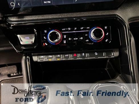 Used 2023 GMC Sierra 1500 AT4 w/ Technology Package image 43