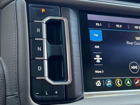 Used 2021 GMC Yukon Denali w/ Denali Premium Package AWD/4WD image 47