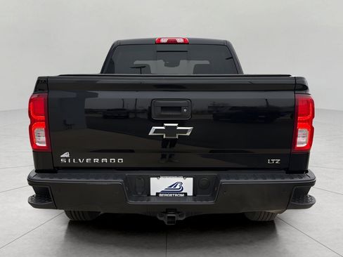 Used 2017 Chevrolet Silverado 1500 LTZ Z71 w/ LTZ Plus Package image 4