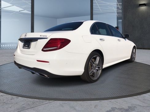 Used 2020 Mercedes-Benz E 450 4MATIC Sedan image 4