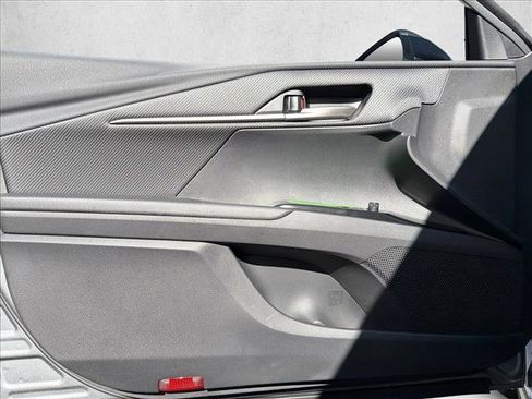 New 2026 Toyota Camry SE image 10