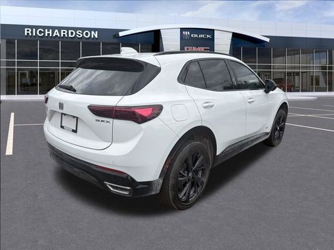 Used 2025 Buick Envision Sport Touring image 9
