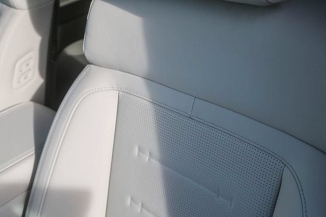 Used 2025 Hyundai Santa Fe Calligraphy FWD image 28