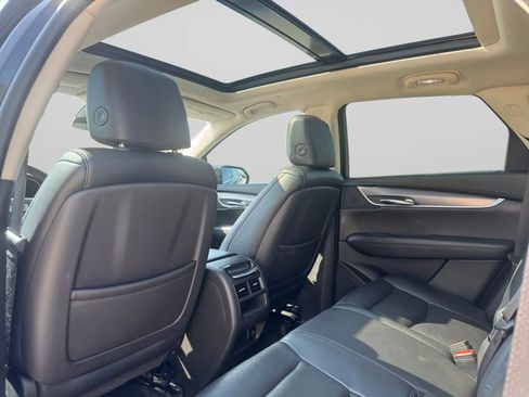 Used 2017 Cadillac XT5 Luxury w/ Driver Awareness Package image 27