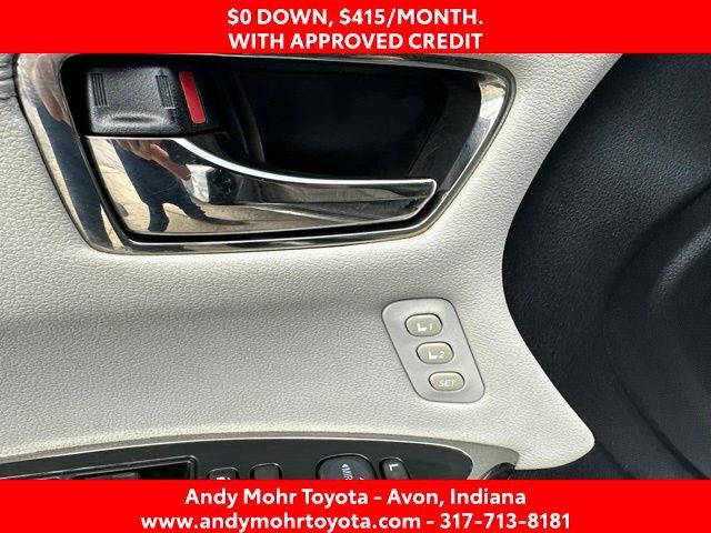 Used 2018 Toyota Avalon XLE Premium FWD image 10