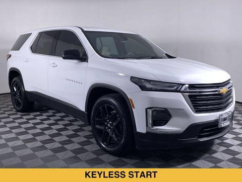 Certified 2022 Chevrolet Traverse LS FWD image 19