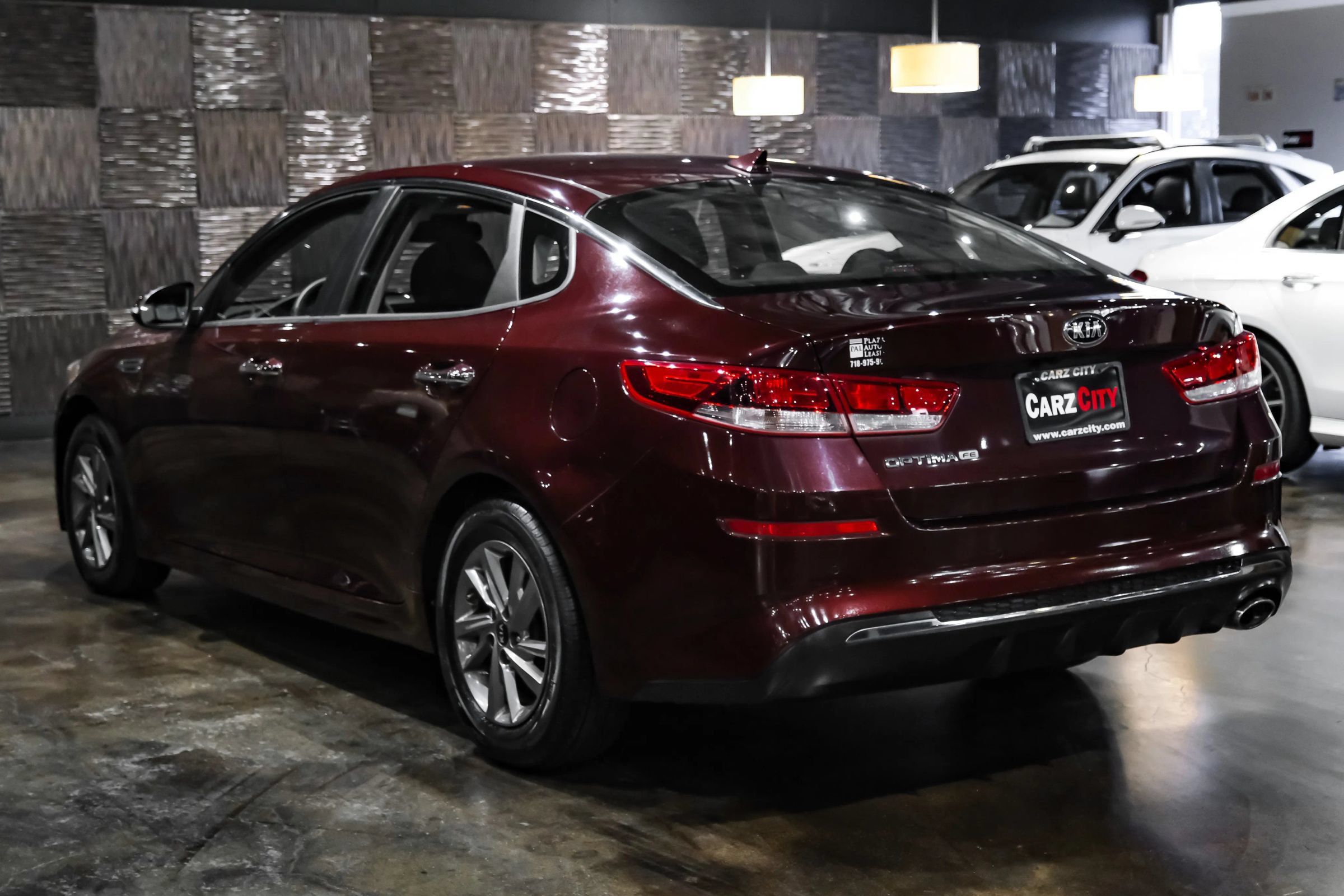 Used 2019 Kia Optima LX FWD image 9