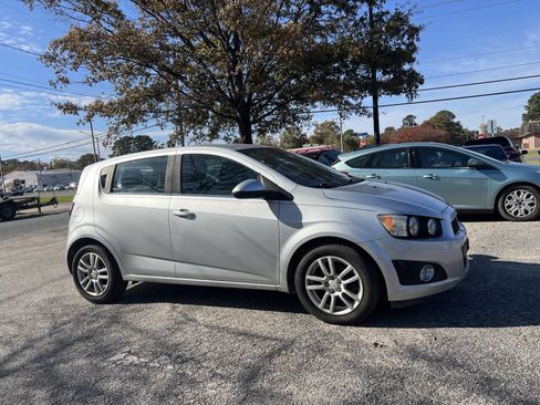 Used 2012 Chevrolet Sonic LT image 5
