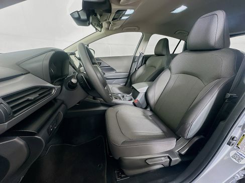 Used 2024 Subaru Crosstrek 2.0i Premium image 13