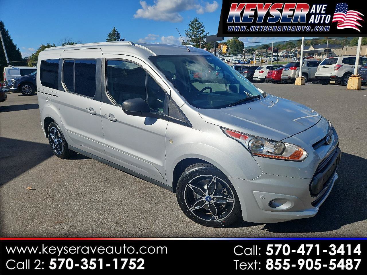Used 2017 Ford Transit Connect XLT FWD image 1