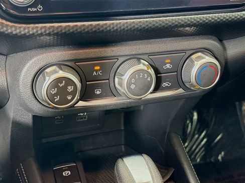 Used 2024 Nissan Kicks SV image 15