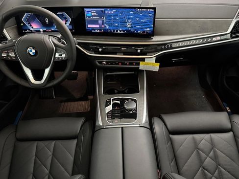 Used 2026 BMW X5 sDrive40i w/ Premium Package image 17