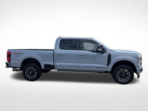 Certified 2025 Ford F250 Platinum AWD/4WD image 12