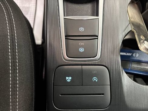 Used 2023 Ford Escape Active AWD/4WD image 25