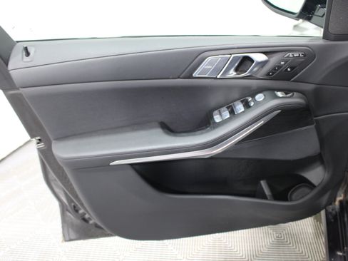 Used 2022 BMW X7 xDrive40i w/ Premium Package AWD/4WD image 6