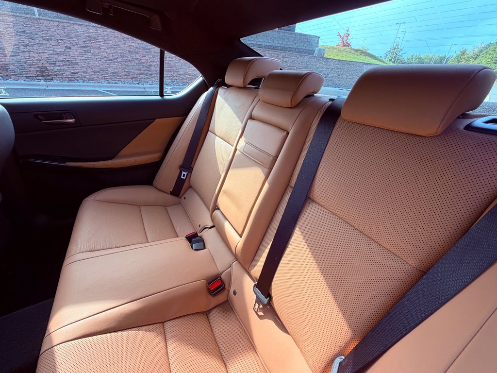 Used 2026 Lexus IS 350 F Sport w/ Accessory Package Z1 RWD image 15