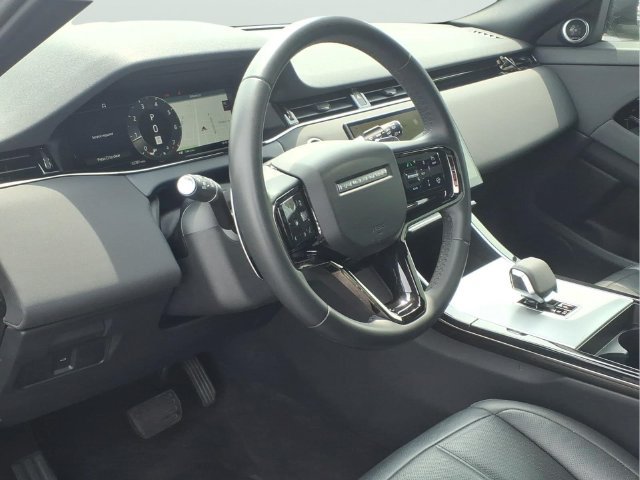 Used 2024 Land Rover Range Rover Evoque S AWD/4WD image 7