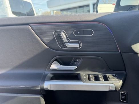 Used 2026 Mercedes-Benz GLB 250 4MATIC image 20