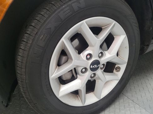 Used 2024 Kia Soul LX w/ Option Group 015 image 31