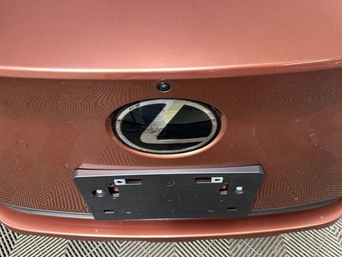 Used 2025 Lexus RZ 450e image 9